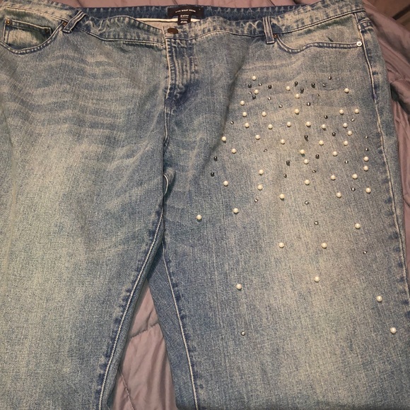 Who What Wear Denim - 2/$30❤️NWOT❤️ who what wear plus jeans with pearls